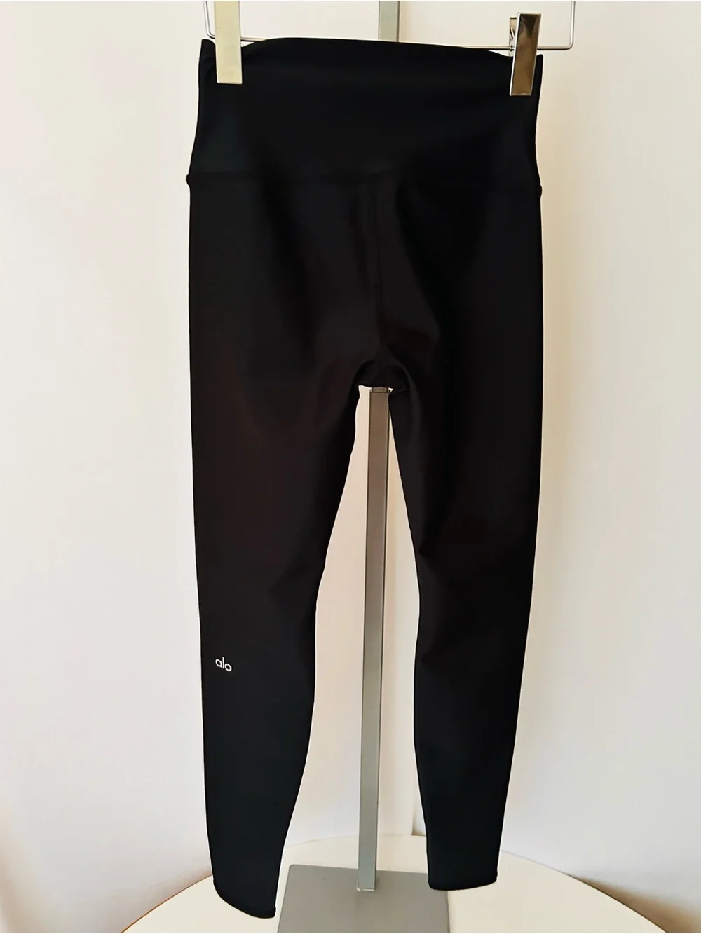 alo High-Waist Black Leggings size s